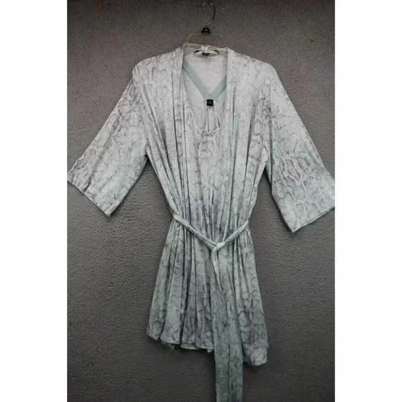 Ambrielle Women's Snakeprint Night Gown and Robe Set-Size Large-Silky - Picture 1 of 10